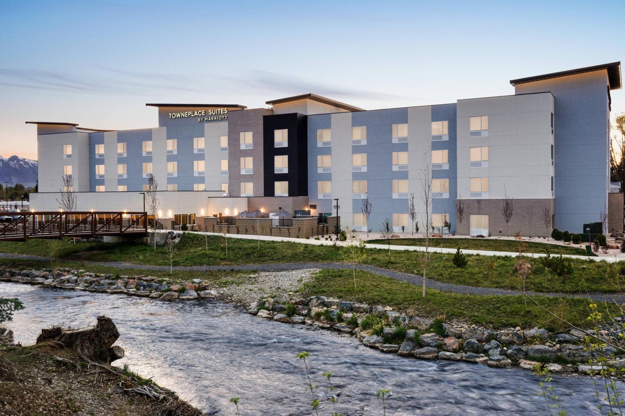 Towneplace Suites By Marriott Logan Eksteriør billede